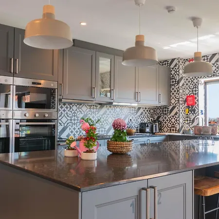 7min To Uni Se-velha - Ac - Work Desk - 300mbs Wifi - 9 4*