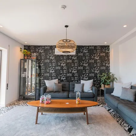 7min To Uni Se-velha - Ac - Bbq & Gym - Work Desk - 300mbs Wifi - 9 Coimbra